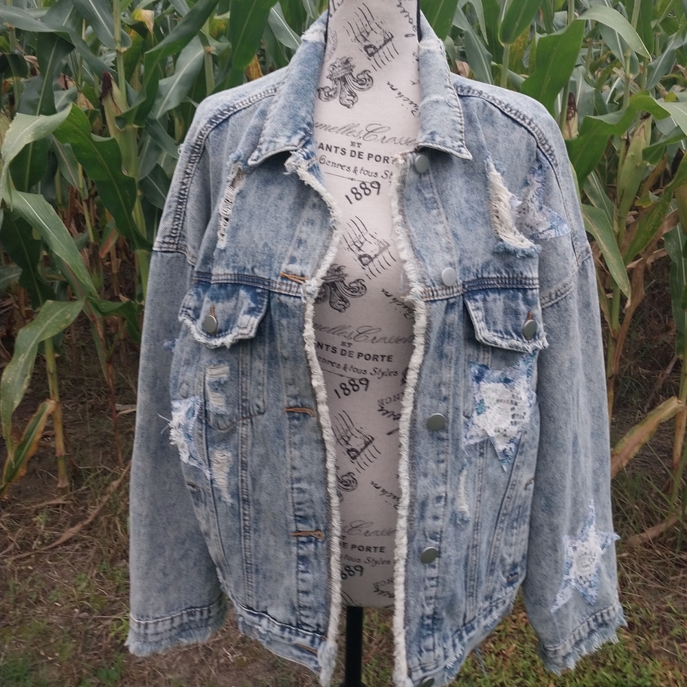 NWT REDESIGNED  POL DISTRESSED FRAYED BLUE DENIM STAR JACKET / M